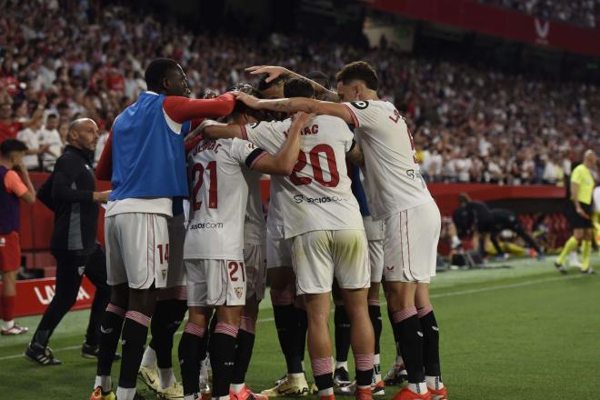 La celebración del gol de En-Nesyri en el Sevilla - Mallorca (Foto: Kiko Hurtado)
