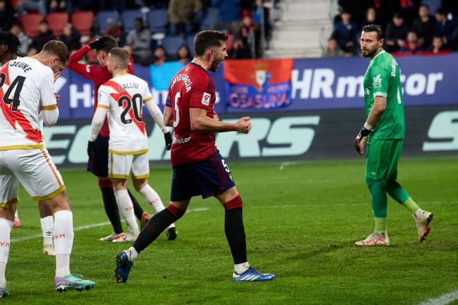 David García celebra un gol de Osasuna ante el Rayo Vallecano (Foto: Cordon Press).