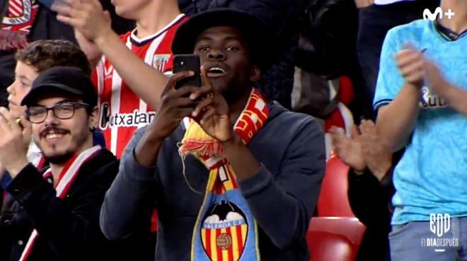 Taj Adeyemi, aficionado del Valencia CF