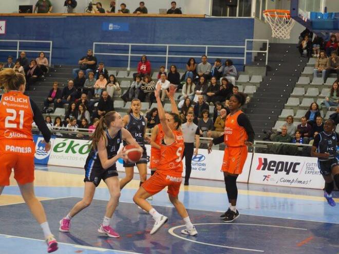Victoria del Valencia Basket ante Euskotren