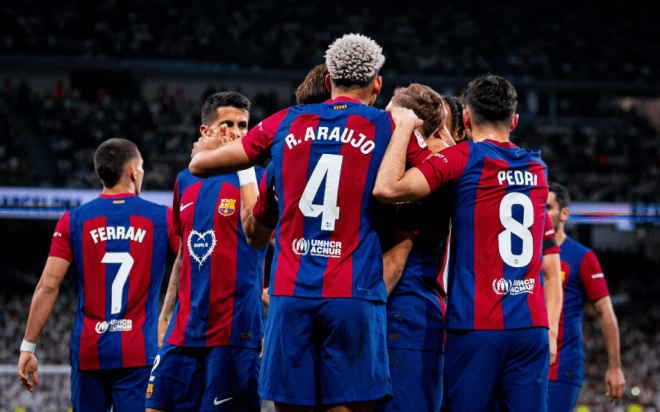 Los jugadores del Barça celebrando un gol en el Clásico (Foto: FCB).