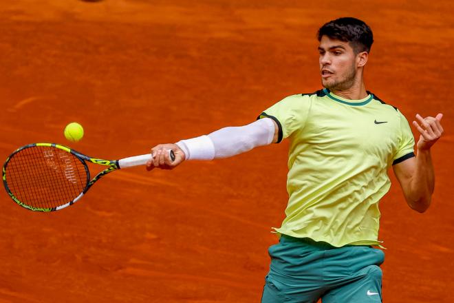 Carlos Alcaraz, durante un partido del Mutua Madrid Open (Foto: EFE).