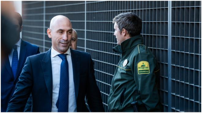 Luis Rubiales, en su llegada a los juzgados (foto: Europa Press).