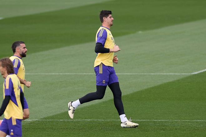 Thibaut Courtois, en un entrenamiento del Real Madrid (Foto: Cordon Press).