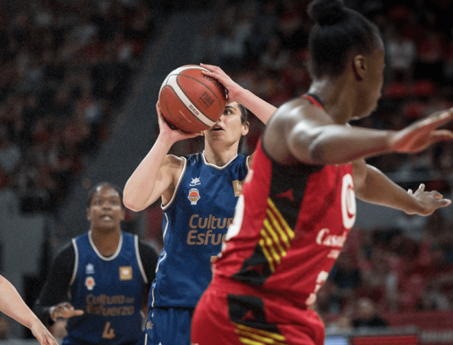 Valencia Basket noquea a Zaragoza en la ida de semifinales