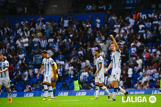 Los jugadores de la Real Sociedad celebran el gol a Las Palmas (Foto: LALIGA).