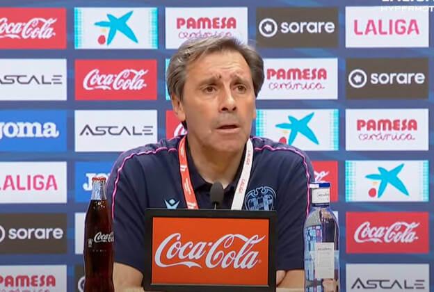 Felipe Miñambres, técnico del Levante, tuvo que cumplir sanción en La Cerámica.