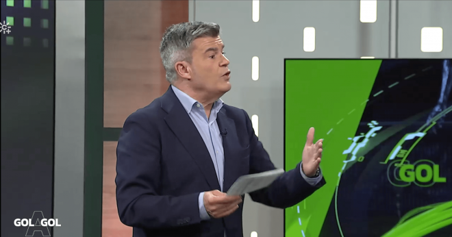 Luis Alberto Gutiérrez da sus explicaciones en el programa 'Gol a Gol de Canal Sur.