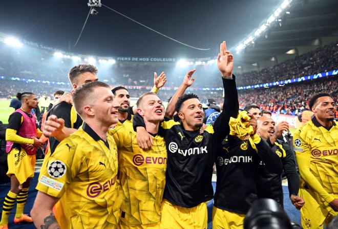 Los jugadores del Borussia Dortmund celebrando el pase a la final de la Champions (Foto: Cordon Press).