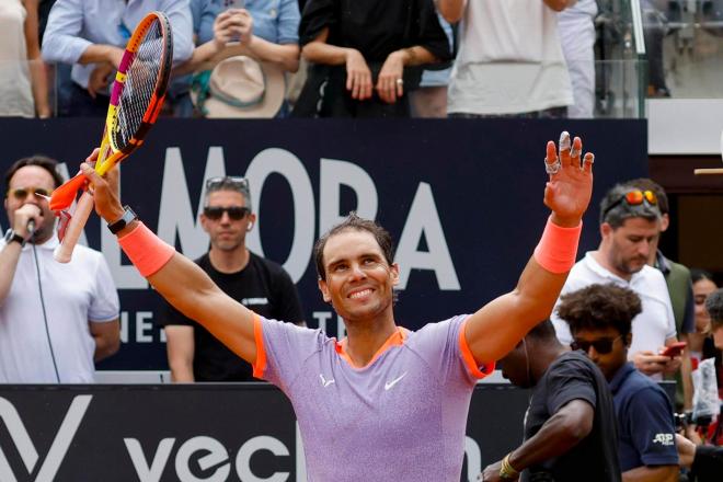 Rafa Nadal celebrando la victoria en primera ronda del Open de Roma (Foto: EFE).