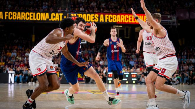 Partido del Barça-Olympiacos (@FCBbasket)