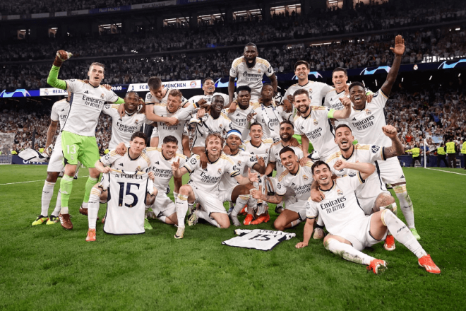 Los jugadores del Real Madrid celebrando el pase a la final de la Champions (Foto: Cordon Press).