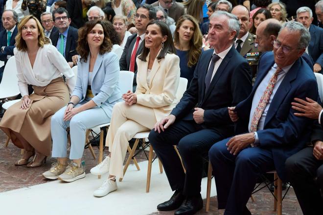 Isabel Díaz Ayuso y la reina Letizia en un acto (Foto: Cordon Press)