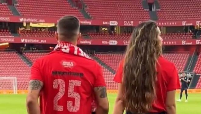 Los novios de Sevilla, en San Mamés (Foto: Athletic Club).