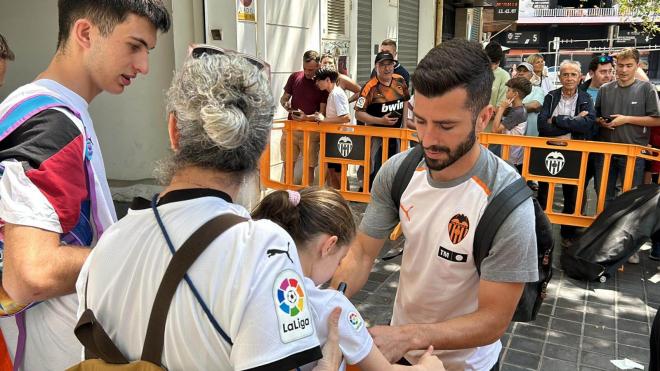 Convocatoria del Valencia CF ante el Rayo: vuelven Gayà y los canteranos