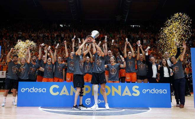 Valencia Basket revalida el título de campeón de Liga (Foto: Polo)
