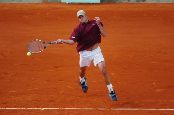 Andy Roddick en un partido en Roland Garros 2005 (Foto: Cordon Press)