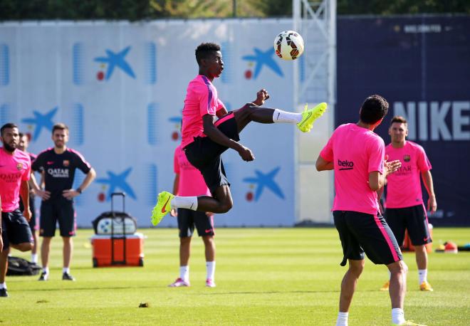 Edgar Ié durante un entrenamiento con el Barça (Foto: Cordon Press)