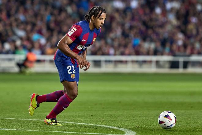 Jules Koundé, durante el Barça-Real Sociedad (Foto: Cordon Press).