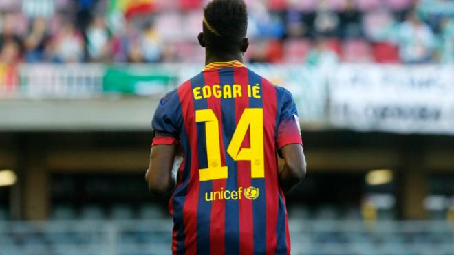 Edgar Ié, durante su etapa en el Barcelona (Foto: Cordon Press)