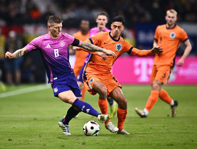 Toni Kroos, durante el Países Bajos-Alemania previo a la Eurocopa 2024 (foto: Cordon Press).