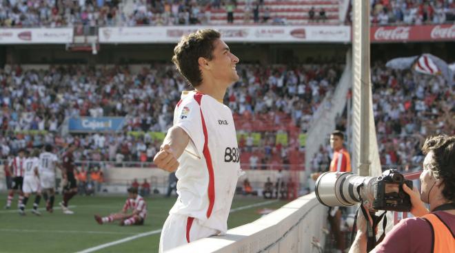 Jesús Navas, celebrando un gol hace años (Foto: Cordon Press).