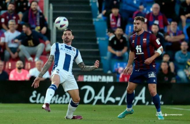 Dela y Cabello se ha convertido en la pareja indiscutible de centrales para Felipe en esta recta final (Foto: LALIGA).