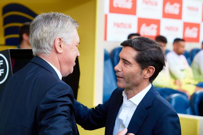 Saludo entre Marcelino y Carlo Ancelotti antes del Villarreal-Real Madrid (Foto: Cordon Press).