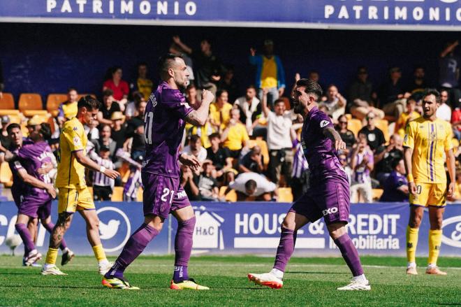 Celebración del gol de Negredo ante el Alcorcón (Foto: Real Valladolid).