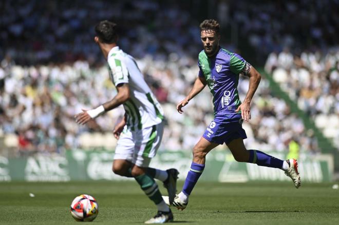 Genaro, en el partido ante el Córdoba en El Carcángel. (MCF)