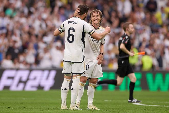 Nacho y Modric celebrando una victoria del Real Madrid (Foto: Cordon Press).