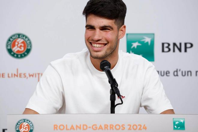 Carlos Alcaraz, en la rueda de prensa previa a Roland Garros (Foto: EFE).