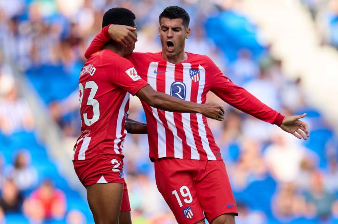 Reinildo y Morata celebran el 0-2 del Atlético ante la Real Sociedad (Foto: LaLiga).