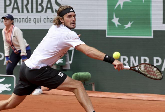 Stefanos Tsitsipas, durante un partido de Roland Garros (Foto: Europa Press)