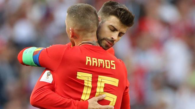 Sergio Ramos y Gerard Piqué, en el Mundial de Rusia 2018 (Foto: Cordon Press)