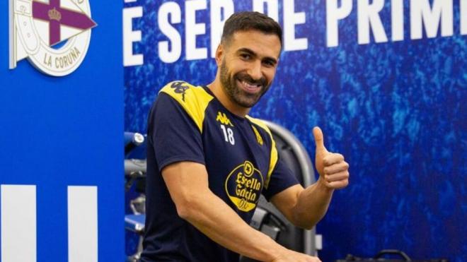 Mikel Balenziaga, durante un entrenamiento con el Dépor.