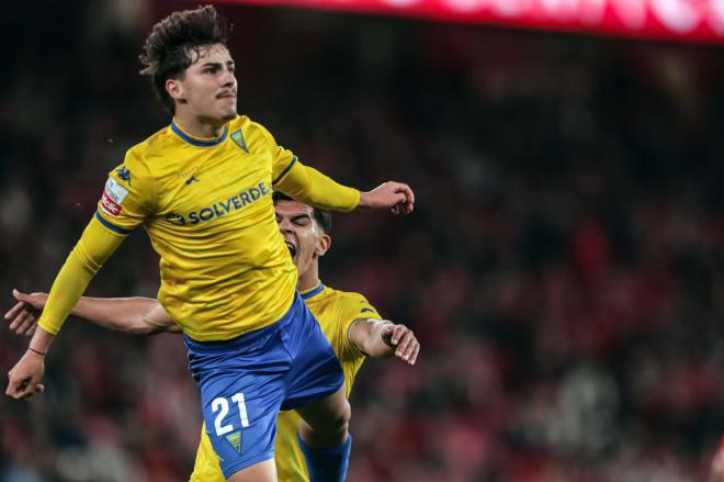 Rodrigo Gomes celebra un gol con el Estoril (Foto: Cordon Press).