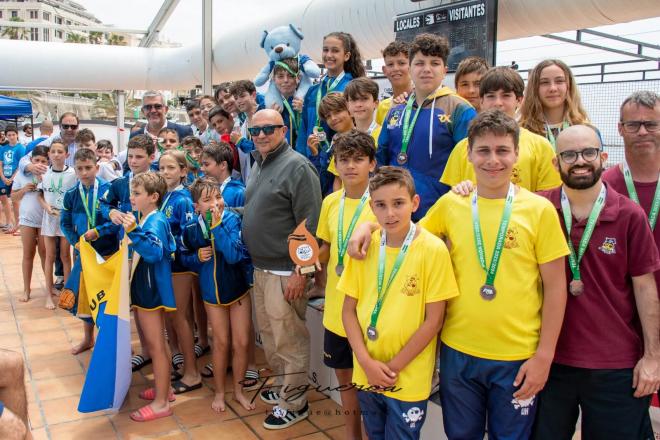 El WP Algeciras se proclama campeón andaluz mixto.