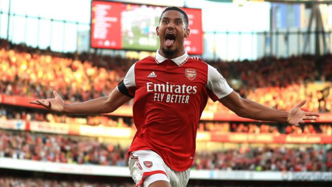 William Saliba celebra un gol con el Arsenal (Europa Press)