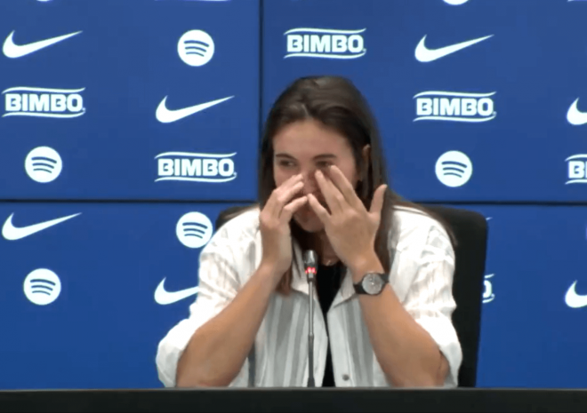 Mariona Caldentey, entre lágrimas, se despide del Barça.