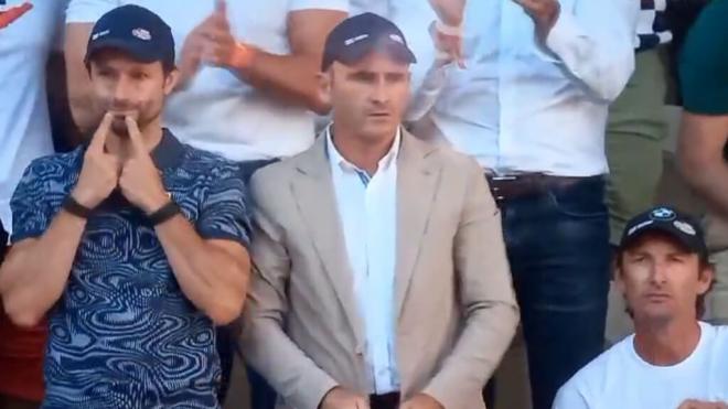 El gesto de Juanjo Moreno con Carlos Alcaraz en la final de Roland Garros (Eurosport)
