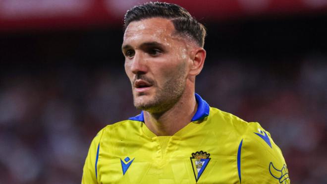 Lucas Pérez con la camiseta del Cádiz (Foto: Cordon Press)