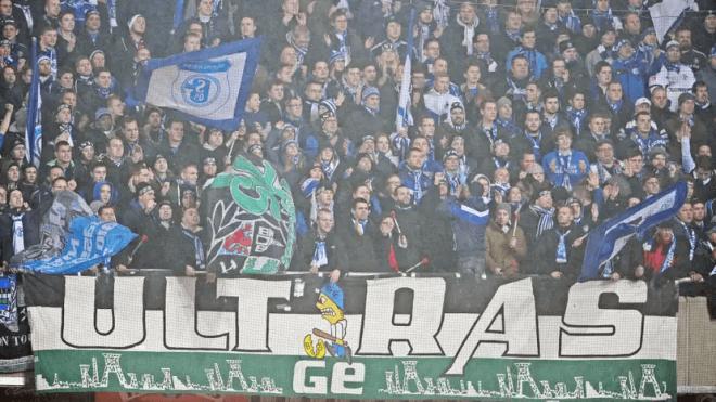Ultras del Schalke 04, en Gelsenkirchen (Foto: redes sociales)