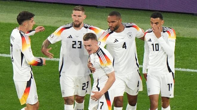 La Selección Alemana celebrando un gol ante Escocia (Fuente: Cordon Press)