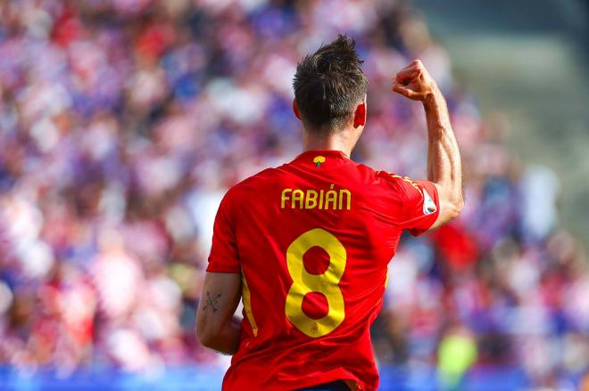 Fabián Ruiz celebra su gol en el España-Croacia de la Eurocopa 2024 (FOTO: Cordón Press).