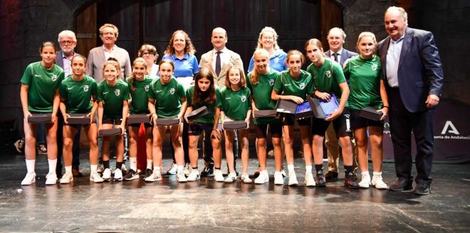 La RFAF homenajea a las seleccionas sevillanas campeonas de Andalucía.