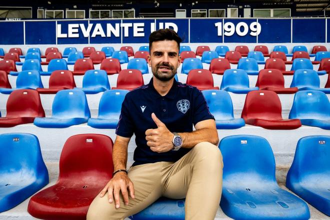 Roger Lamesa, el nuevo entrenador del Levante para las dos próximas temporadas (Foto: LUD).