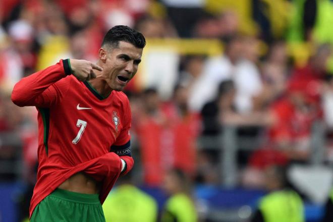 Cristiano Ronaldo celebra un tanto con Portugal (Foto: Cordon Press)