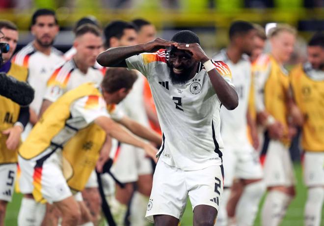 Rüdiger celebra la victoria de Alemania frente a Dinamarca (FOTO: Cordón Press).