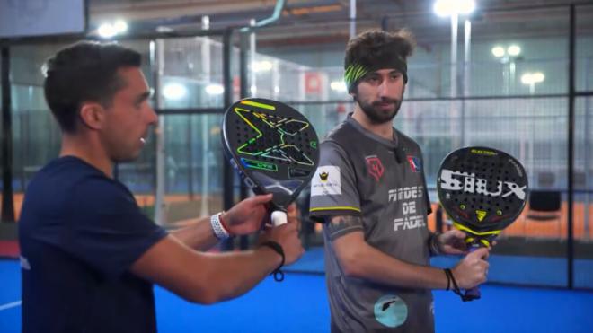 Andrés Britos, durante la clase con un alumno